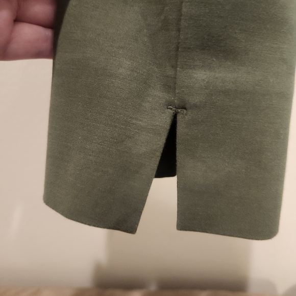 Loft, size 8, olive green - Picture 3 of 6